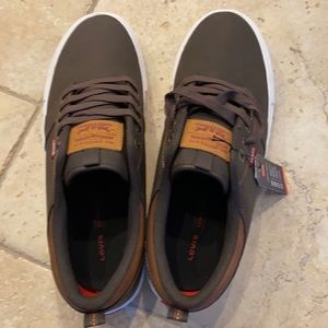 Levi’s Men’s shoes size 11 new Brown